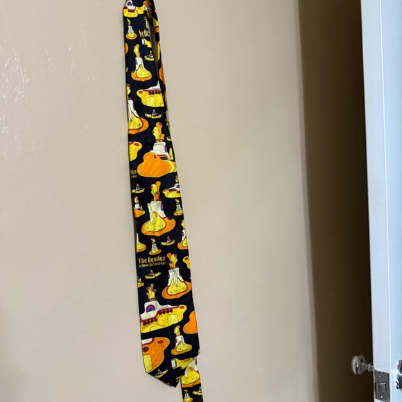 RARE Vintage Beatles Yellow Submarine Tie - Picture 4 of 4